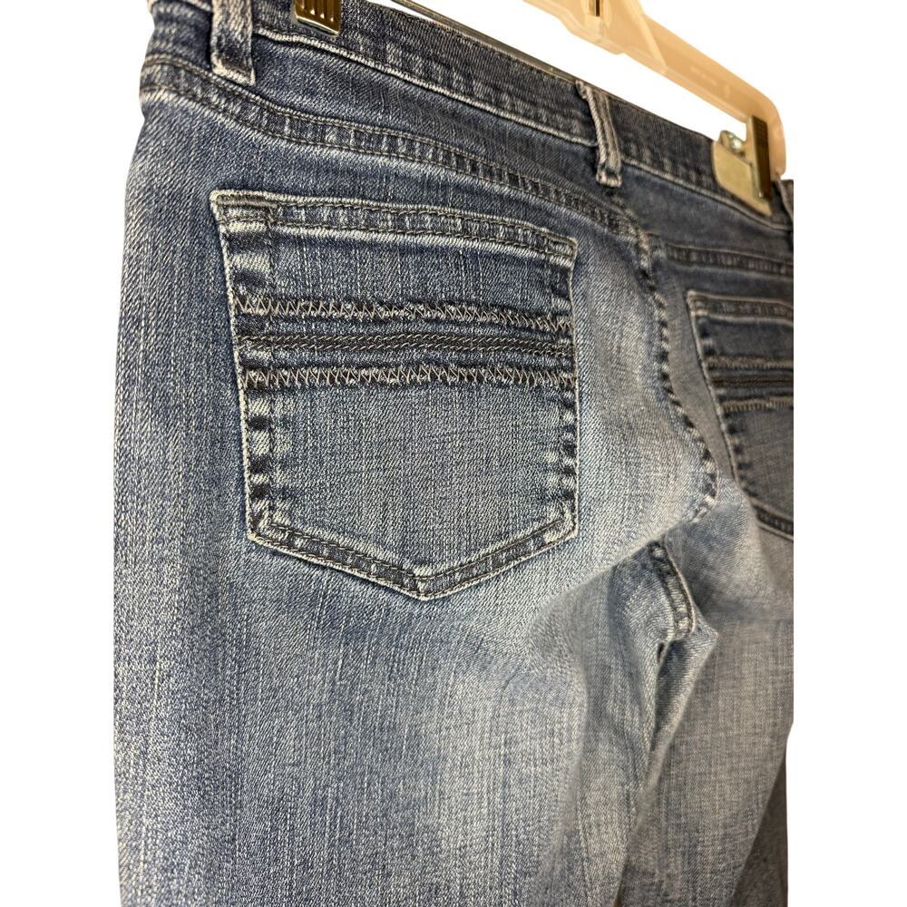 Lacoste Jeans - Picture 6 of 6